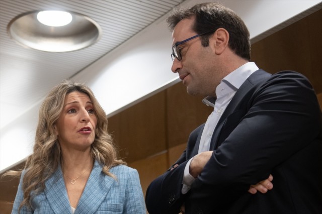 Trabajo y Economía acuerdan dejar para septiembre la aprobación del registro horario
