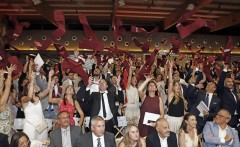 ENAE gradúa a más de 200 alumnos de 20 nacionalidades ante 600 asistentes y con Ricardo Navarro como padrino