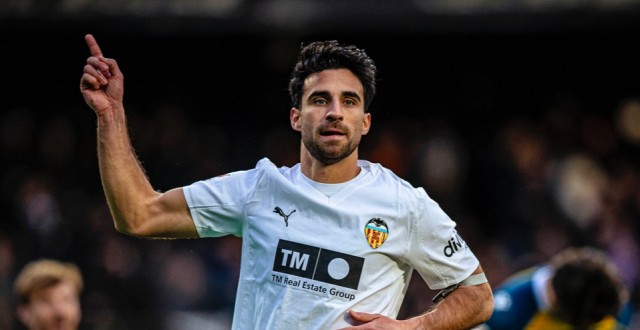Eray Cömert ya es historia del Valencia CF: se marcha a Italia