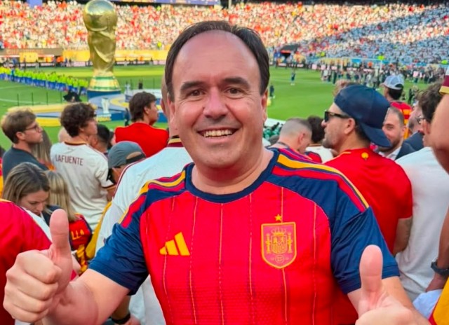 El TSJ rechaza la querella de una asociación contra Llorca por la invitación para asistir a la final del Mundial