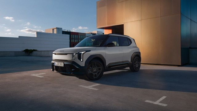 Kia completa la gama EV2 con una nueva variante Black-Line 
