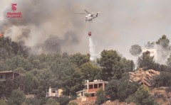 La mayoría de los 16.000 evacuados por el incendio de la Vall se traslada a otra vivienda y unos 500 son realojados