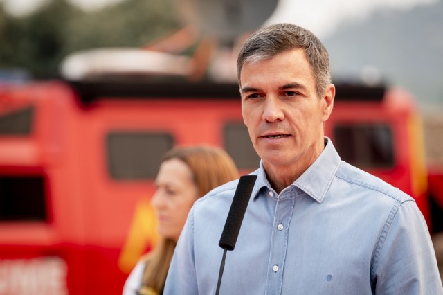 Pedro Sánchez se desplaza este lunes a la zona afectada por el incendio forestal de la Vall d'Uixó