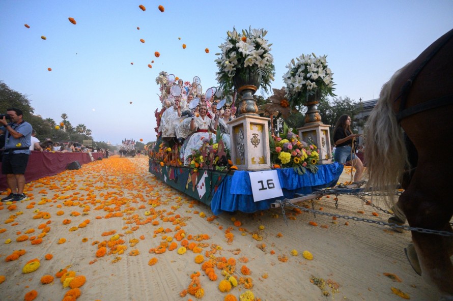 La Batalla de Flores 2026 en València, en imágenes