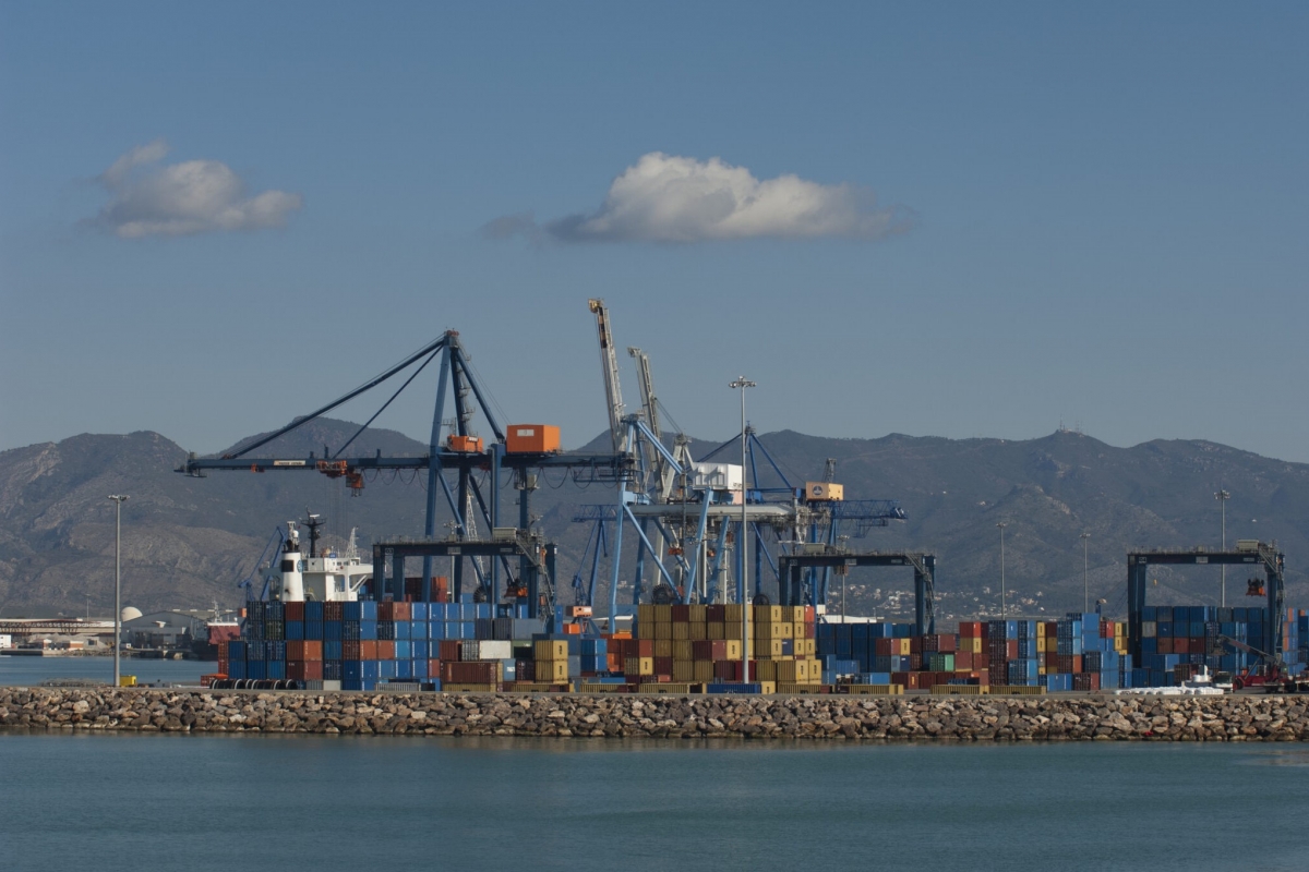 El puerto y la Generalitat mantiene en marcha la reforma de la lonja de pescadores con 3,4 millones.
