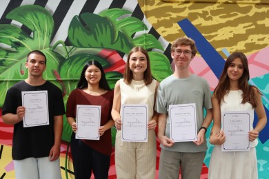 Desde las matemáticas hasta las enfermedades neurogenerativas: esto quieren investigar cinco de los estudiantes con mejor expediente de la Comunitat