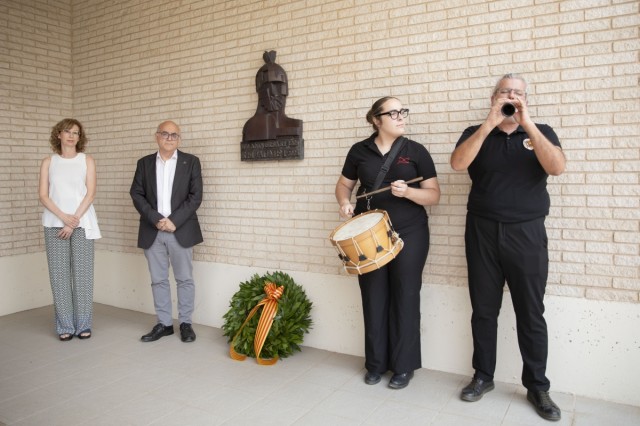 La UJI conmemora el 750 aniversario de la muerte del rey Jaume I y recuerda a los afectados por el incendio