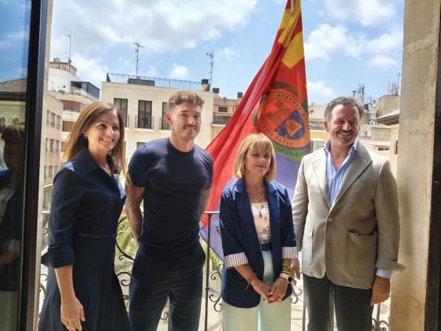 Elche concede el Ram d’Or d’Elx a Josan, pregonero de las fiestas patronales de 2026