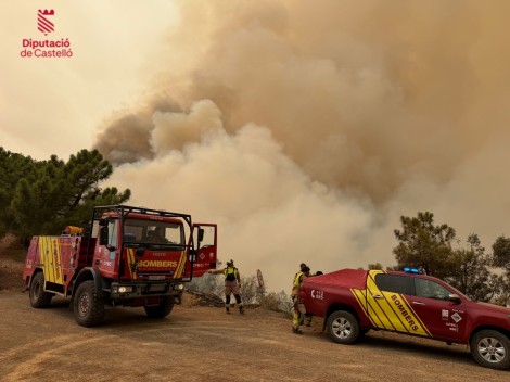 El incendio de la Vall d'Uixó supera las 8.500 hectáreas, aunque 6.000 vecinos pueden regresar a sus casas 