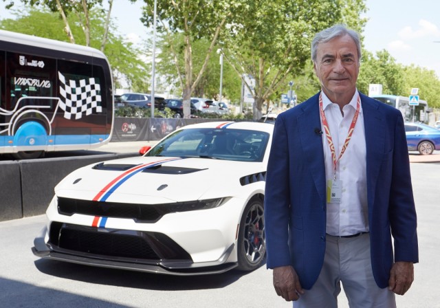 Carlos Sainz Sr. y el Ford Mustang GTD conquistan Madring
