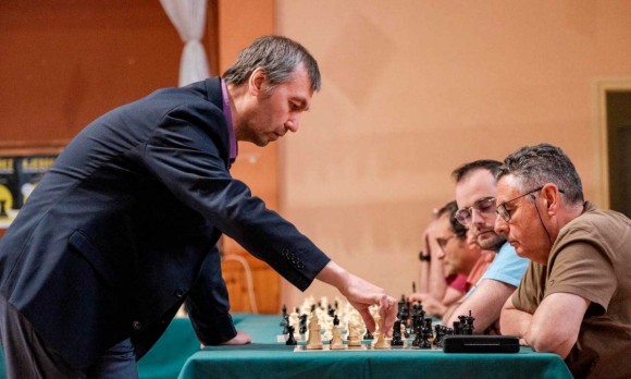 Gata Kamsky, leyenda mundial del ajedrez, liderará el cartel del XXIII Festival Internacional del Gran Hotel Bali