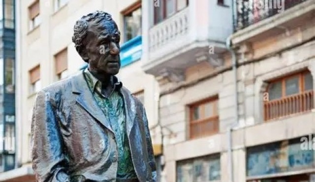 Murcia, ciudad de estatuas de calle: estos serían los protagonistas