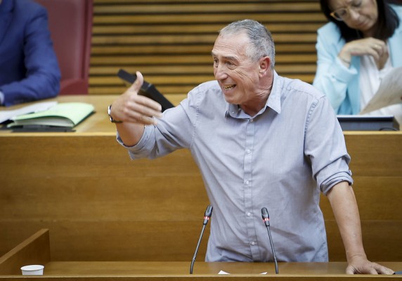 La oposición acusa al PP de plegarse a Génova al retrasar la tramitación de la ley de trato justo