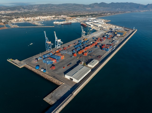 PortCastelló invertirá más de 307.000 euros para mejorar la seguridad operativa del muelle del Centenario
