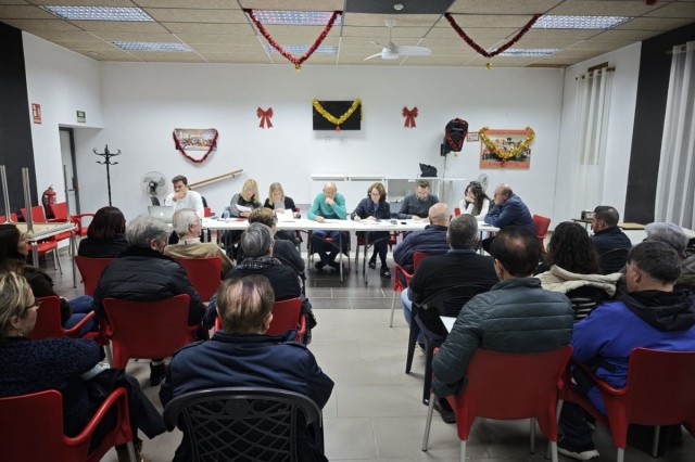 El Algar aprueba más de 46.000 euros en inversiones para mejorar calles, plazas y edificios públicos
