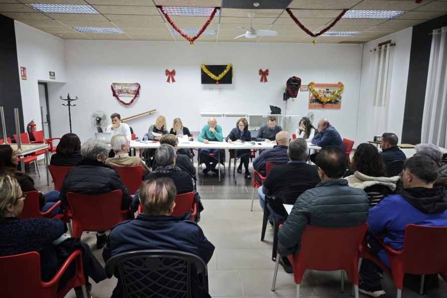 El Algar aprueba más de 46.000 euros en inversiones para mejorar calles, plazas y edificios públicos