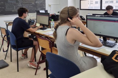 La UMH, la UA y la Jaume I ofertarán formación para jóvenes con discapacidad intelectual de la Fundación ONCE