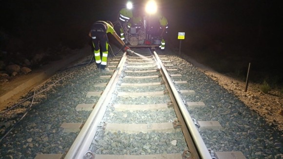 FGV y la UPV colaboran para reducir entre 8 y 10 grados los efectos del calor extremo sobre la vía ferroviaria
