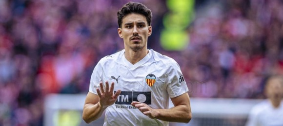 Almeida decide su futuro