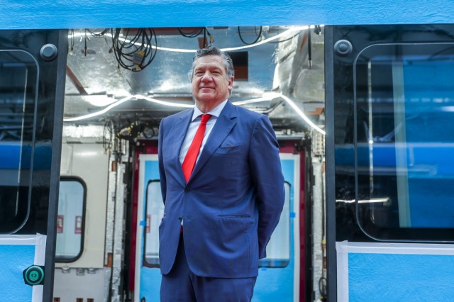 Stadler suministrará 45 locomotoras híbridas a VIA Rail en un histórico pedido para Canadá