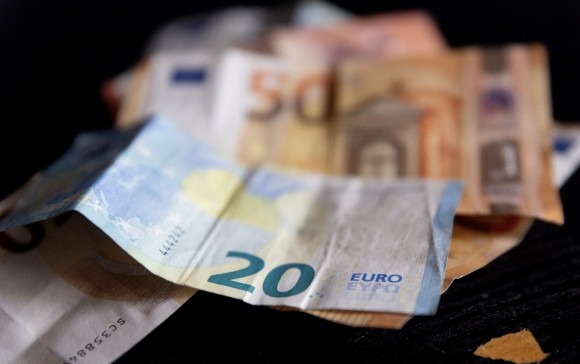 El PIB crece un 0,7% en el segundo trimestre, una décima más, y mantiene su avance interanual en el 2,7%