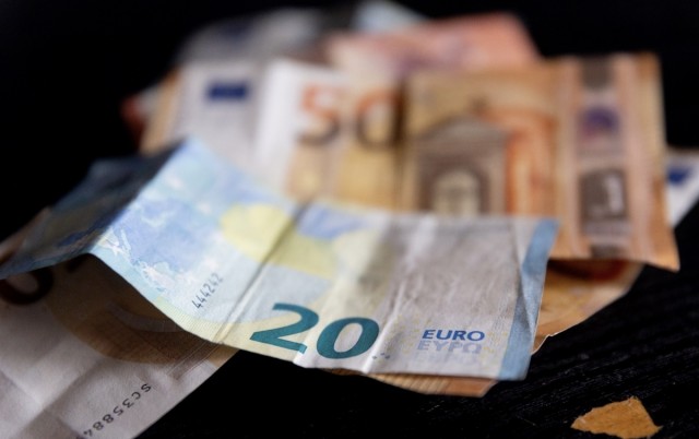 El PIB crece un 0,7% en el segundo trimestre, una décima más, y mantiene su avance interanual en el 2,7%