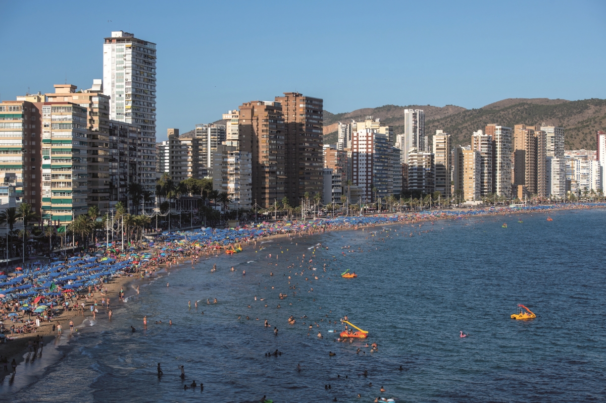 2024: Benidorm, un 'gigante' con lastre urbanístico