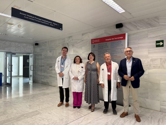 La UA y el Hospital de Torrevieja ofertarán el curso de 'IA aplicada a la gestión sanitaria' para médicos y enfermeras del centro