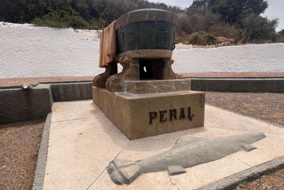 La guerra por el BIC del mausoleo de Isaac Peral