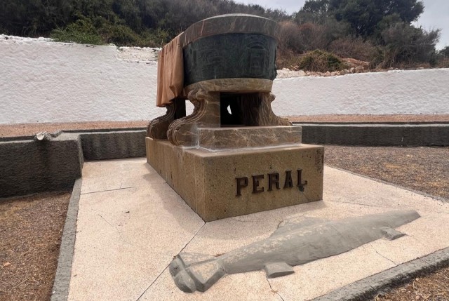 La guerra por el BIC del mausoleo de Isaac Peral