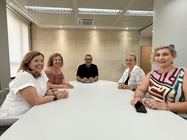 La asociación empresarial Colabora Mujer se une a la patronal Croem