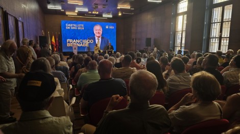 La agenda cultural del Festival Internacional del Cante de las Minas vive una jornada cargada de reconocimientos y emoción