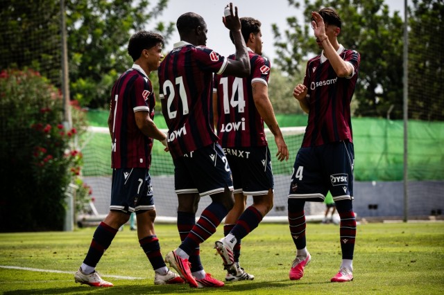 El Levante ‘post Espí’ remonta al Albacete con goles de Brugué y Etta