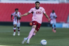 Danjuma: “¿Rumores sobre mi futuro? Estoy enfocado en el Valencia CF”