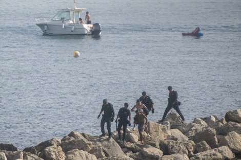 Las barreras de contención instaladas por el Gobierno en Ceuta ya están 