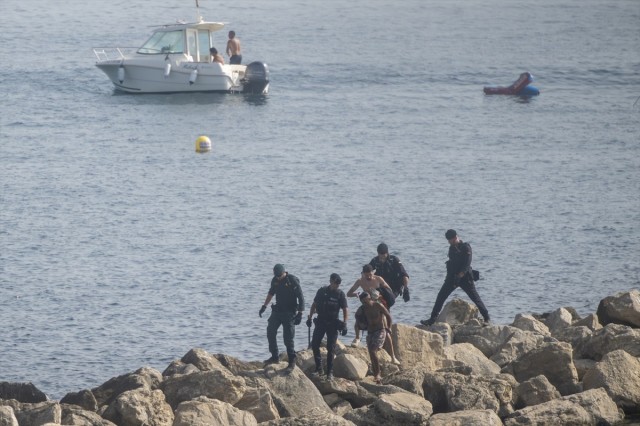 Las barreras de contención instaladas por el Gobierno en Ceuta ya están 