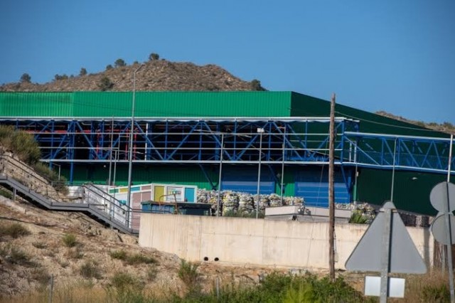 Vertedero Les Canyades: el alto precio de una expansión insostenible