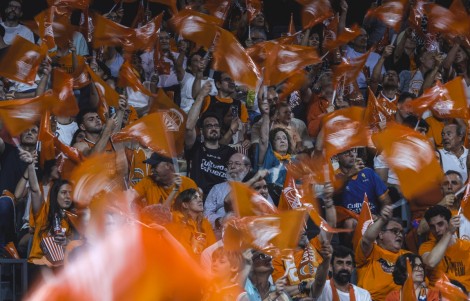 Valencia Basket alcanza los 11.900 abonados para el equipo masculino y supera los 3.600 en el femenino