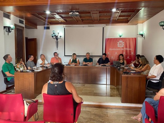 El Consejo Escolar Municipal de l'Eliana exige mejores infraestructuras educativas

