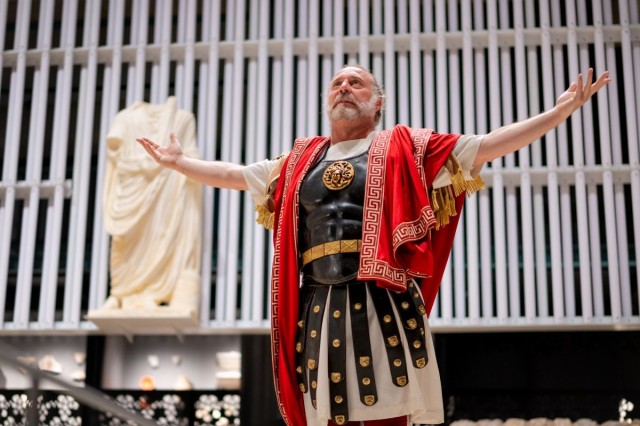 Cartagena revive las intrigas del Imperio romano con la visita nocturna 'Galba, el enemigo de Nerón'