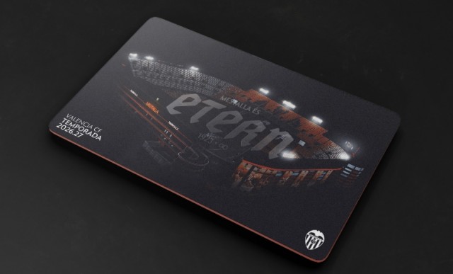 El Valencia CF comienza el envío de los abonos de la última temporada en Mestalla