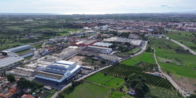 La Generalitat destina casi 600.000 euros a 42 entidades para mejorar la profesionalización de las áreas industriales