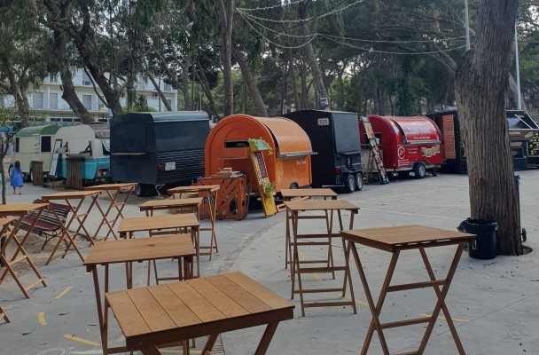 El Street Food Market vuelve al Parque Reina Sofía de Guardamar en una edición veraniega