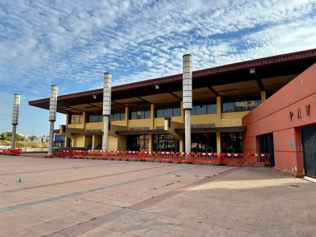 El Campello invierte 2,5 millones en rehabilitar el polideportivo centro y el trinquet de pilota