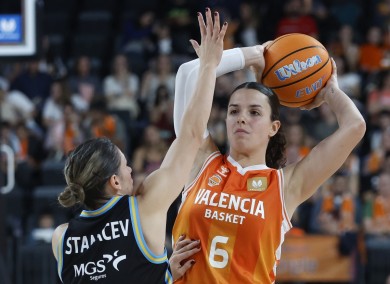 El equipo femenino de Valencia Basket afronta la pretemporada con dos partidos amistosos