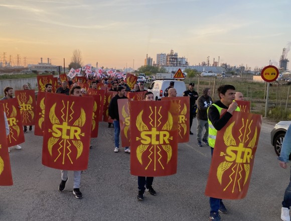 El principal sindicato de la refinería de Castelló rechaza el preacuerdo del convenio colectivo