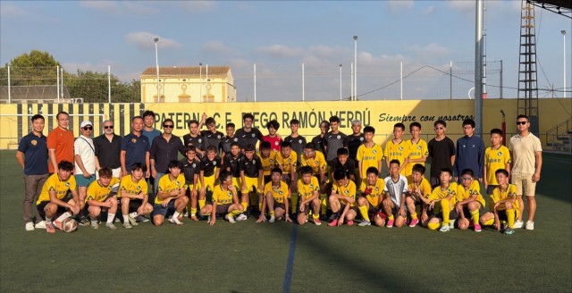 Paterna estrecha vínculos con China e impulsa dos partidos amistosos para su proyección internacional