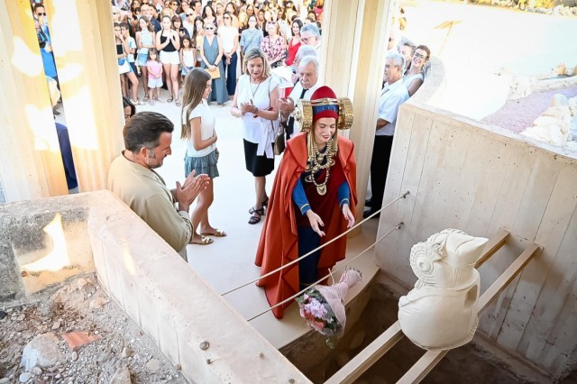 Elche conmemora el 129 aniversario del hallazgo de la Dama de Elche 