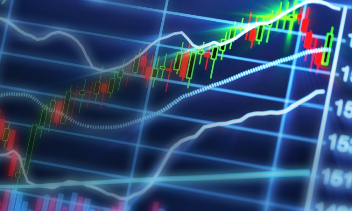 El Ibex 35 salvó al cierre la cota psicológica de los 9.000 puntos
