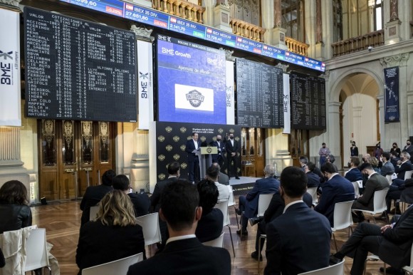 A perro flaco... Uno de los mayores traders de Wall Street se pone bajista (y mucho) sobre CF Intercity